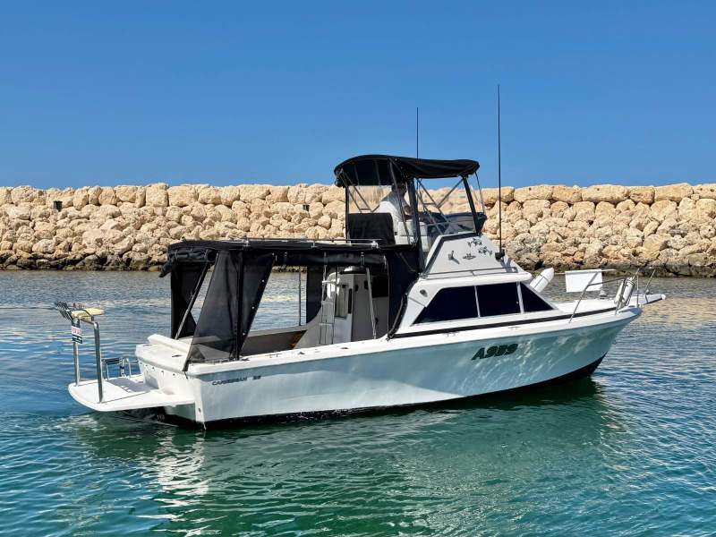 Caribbean 26 Flybridge Sports Fisherman With 2010 V6 MPI Mercruisers with low hours
