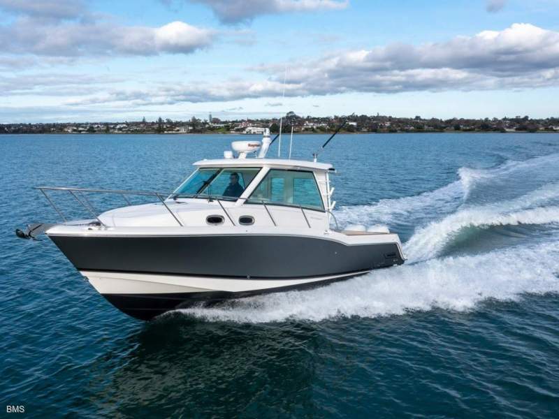 Boston Whaler 315 Conquest Pilothouse