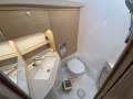 Bavaria C46 'Lady Andaman':Forward bathroom 2