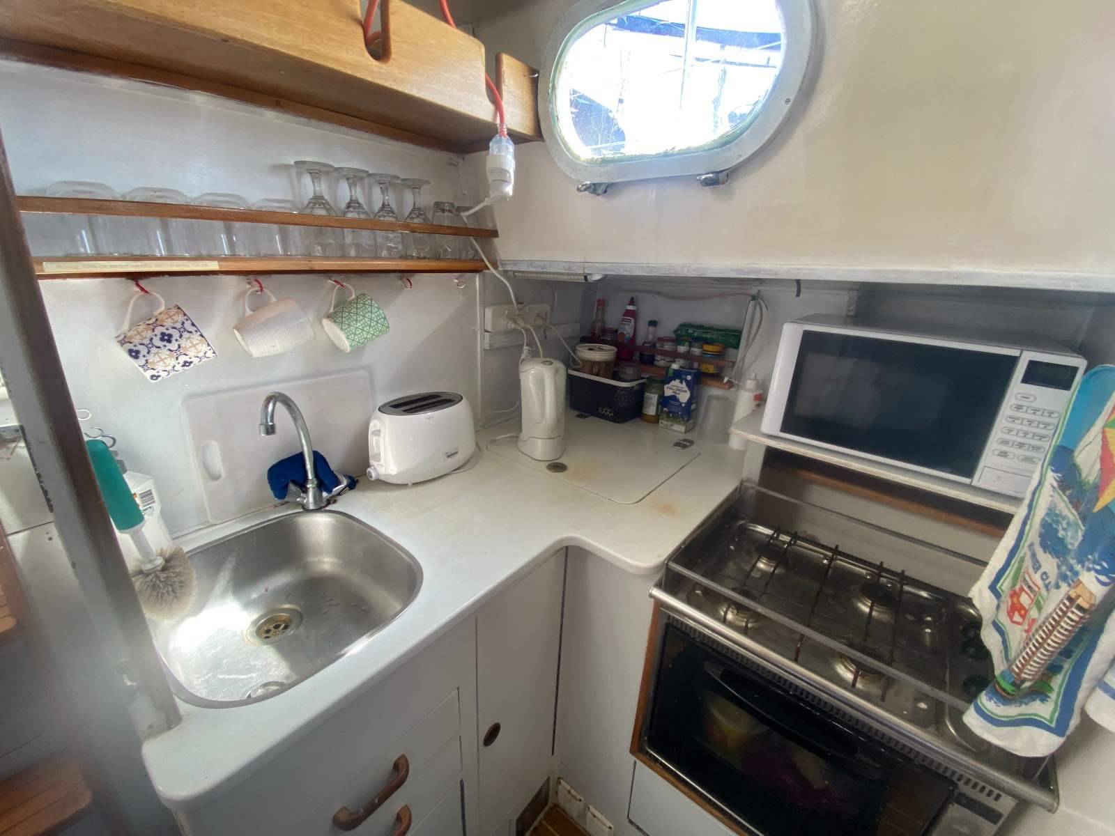 Breekveldt 43 Pilothouse Avior