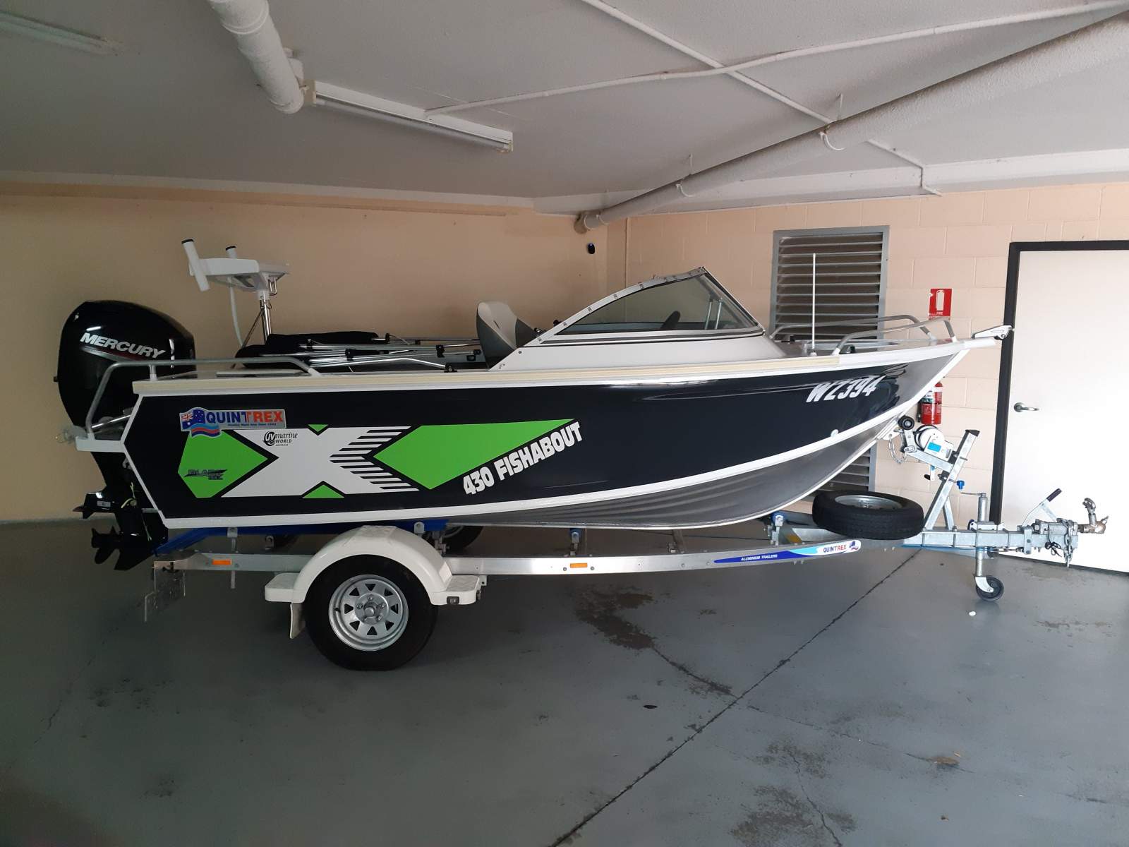 Quintrex 430 Fishabout