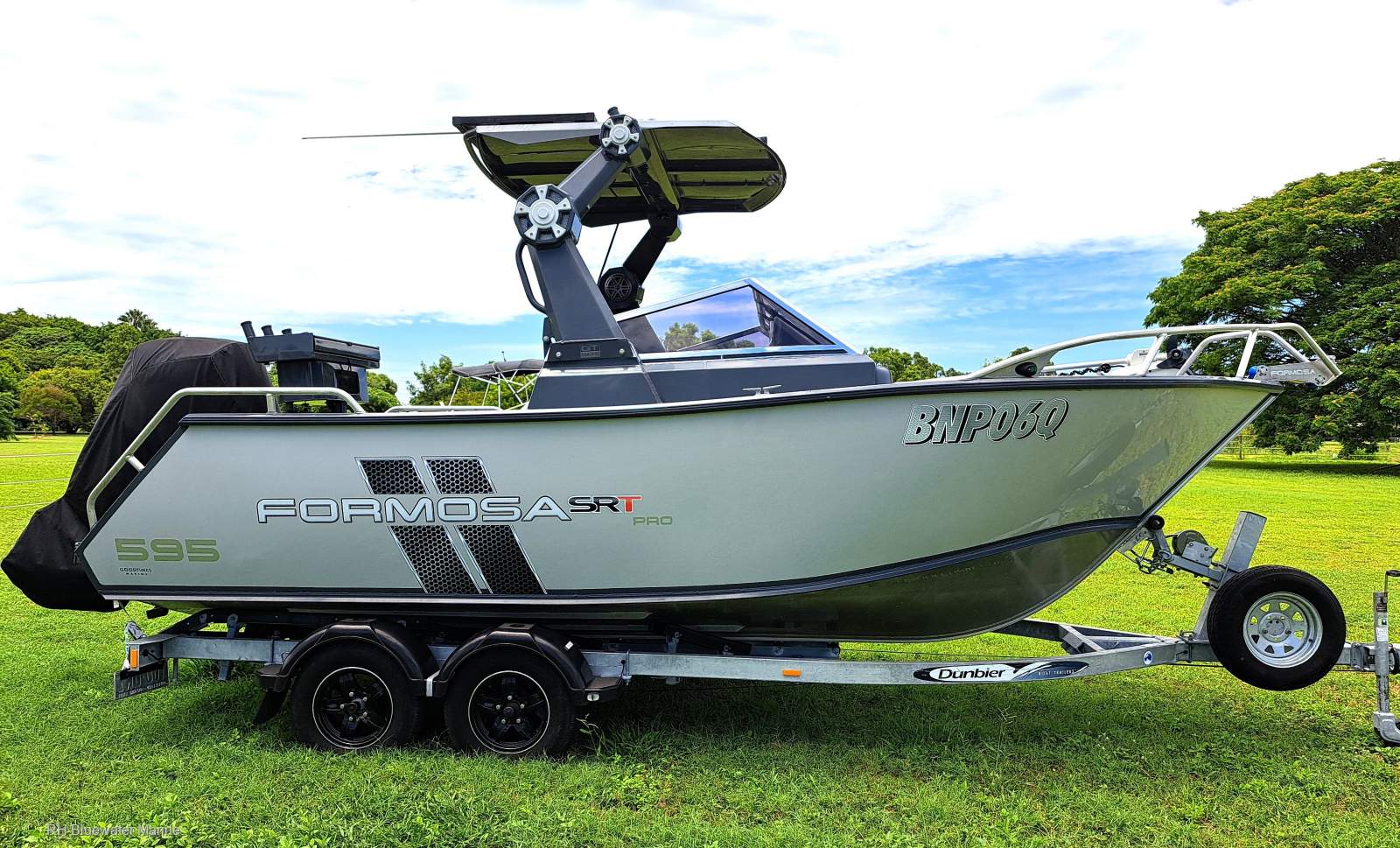 Formosa 595 SRT X Bowrider