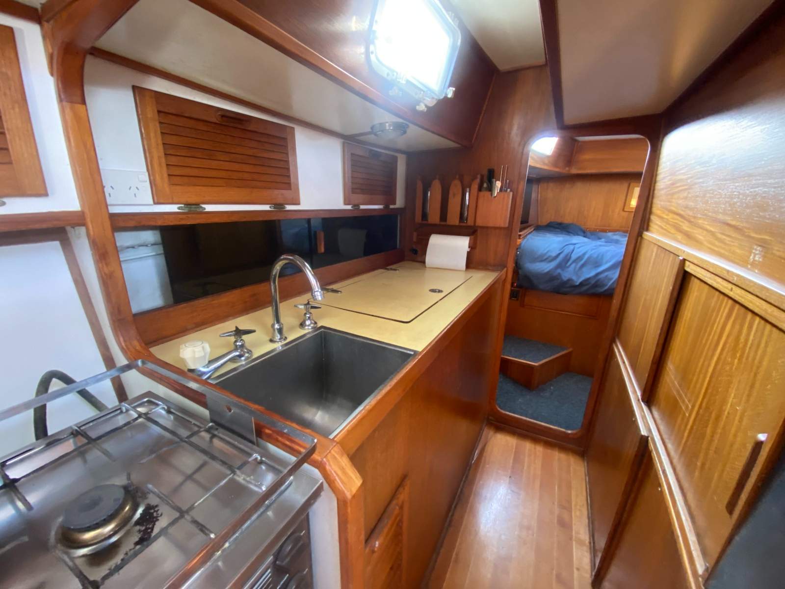 Martzcraft 35 Osprey *** OWNER SAYS SELL ***