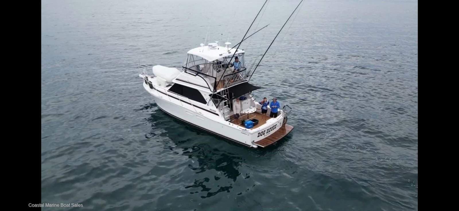 Caribbean 40 Flybridge Cruiser