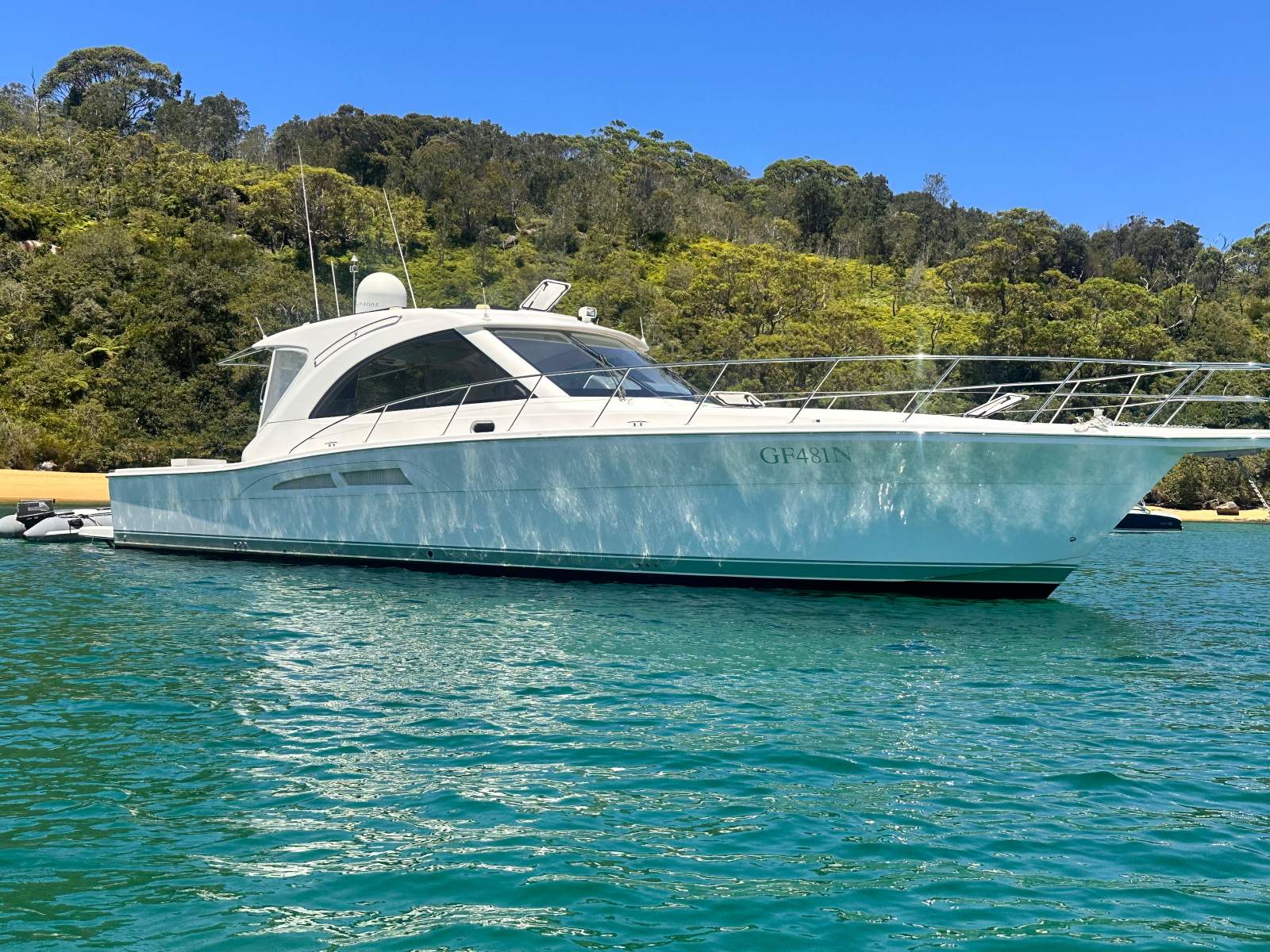 Riviera 48 Offshore Express ENCLOSED TARGA