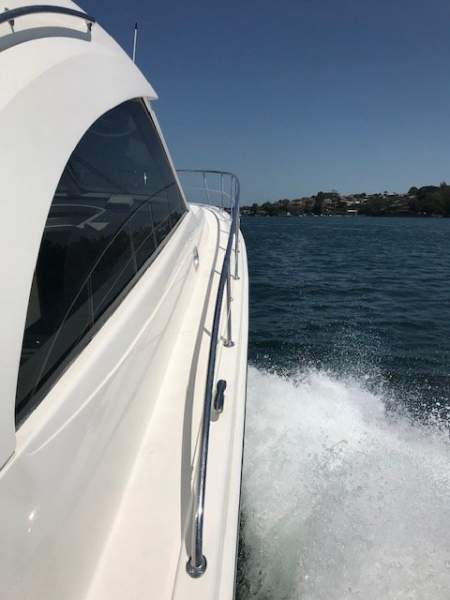 Riviera 48 Offshore Express ENCLOSED TARGA