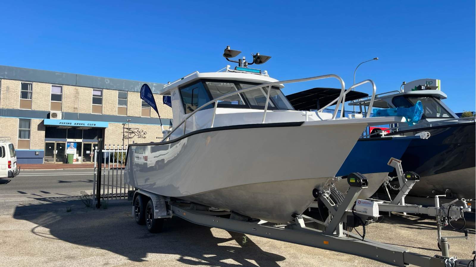 Lux Custom Boats 7500HT 7500 Hard Top - Ready to fit engine !