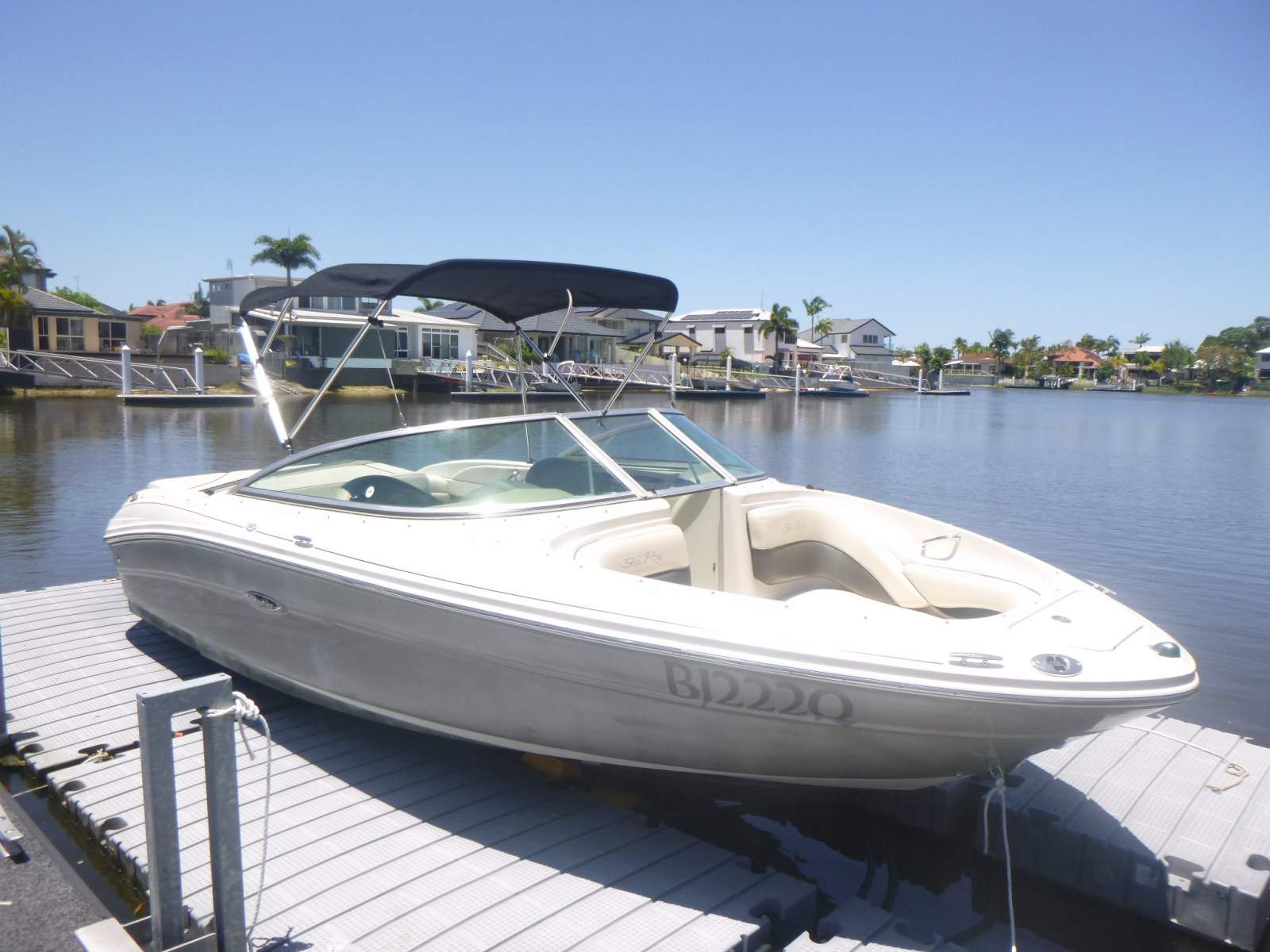 Sea Ray 200 Select + Floating Pontoon