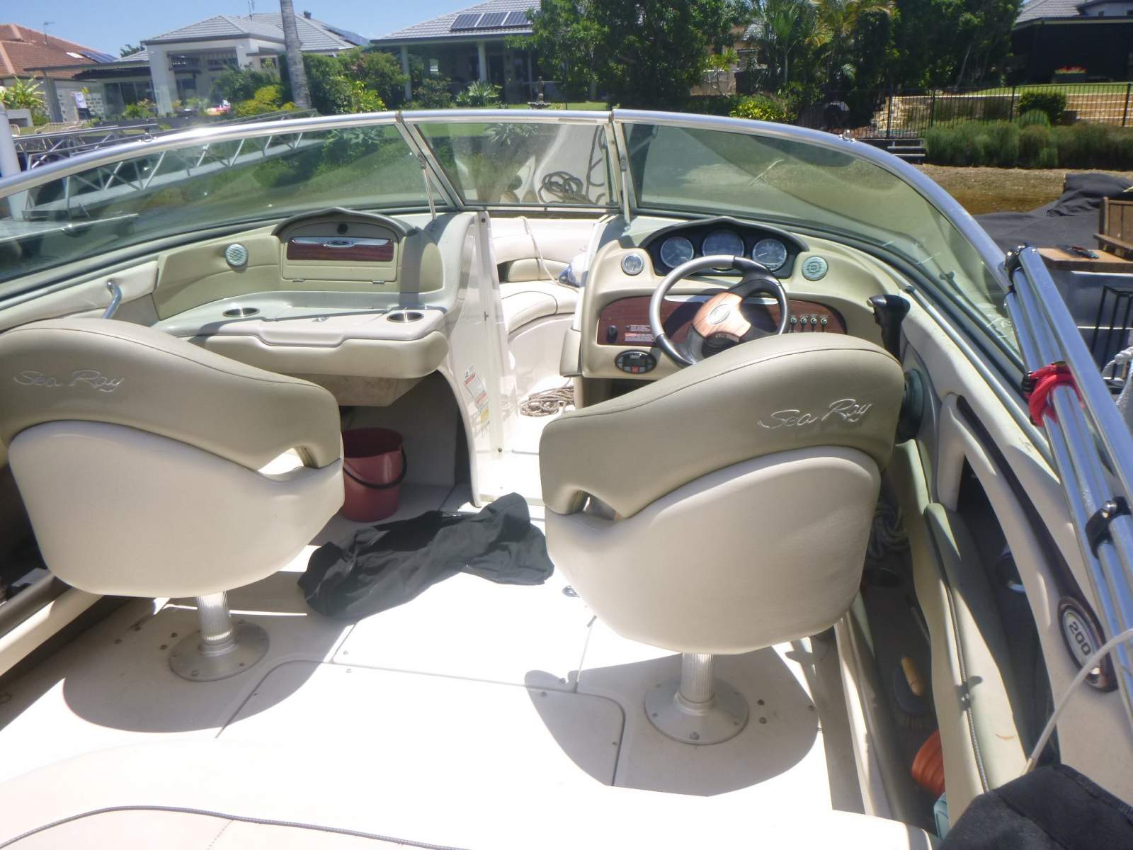 Sea Ray 200 Select + Floating Pontoon