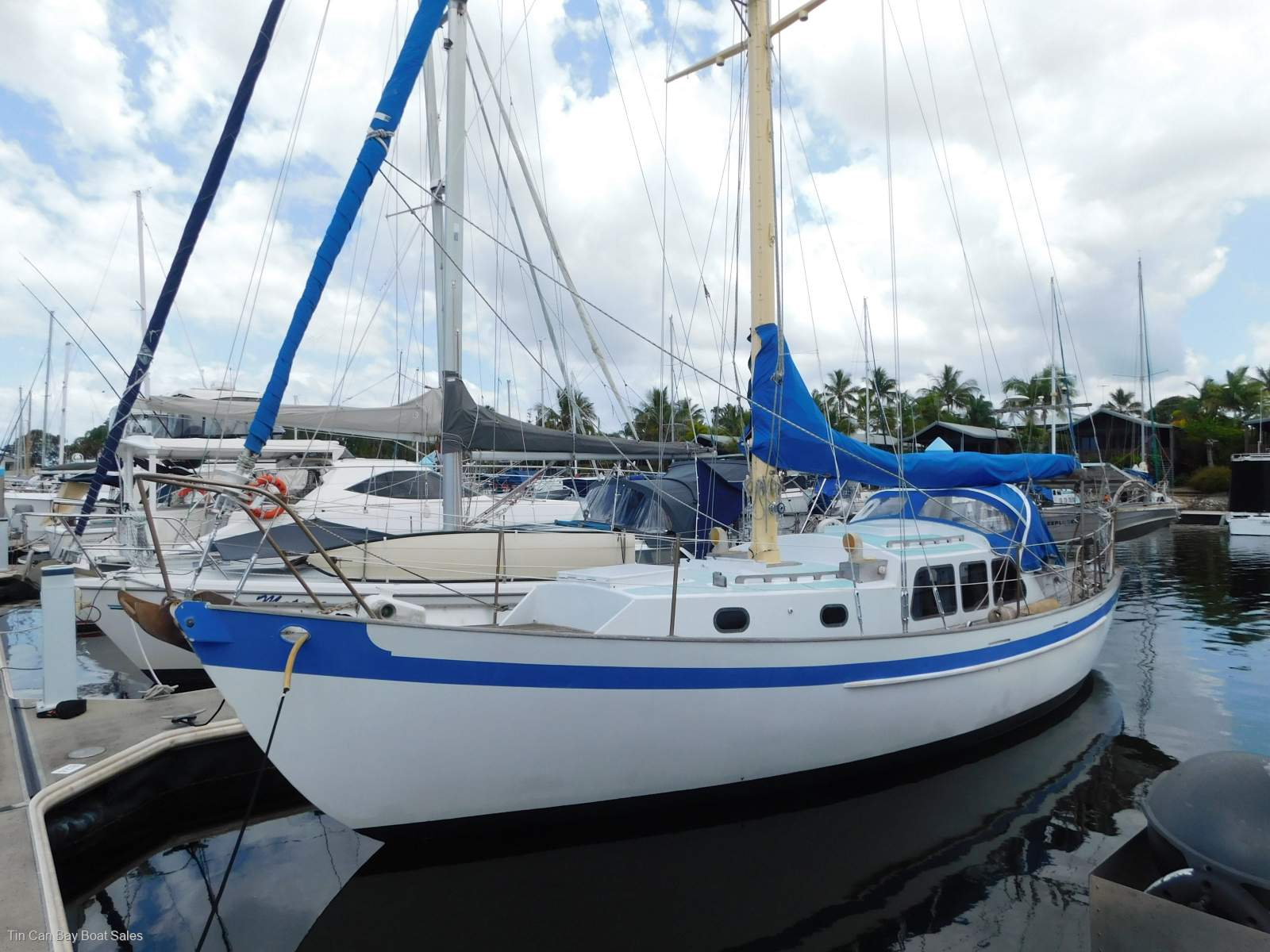Laurent Giles 35 Cutter Capable Offshore Cruiser