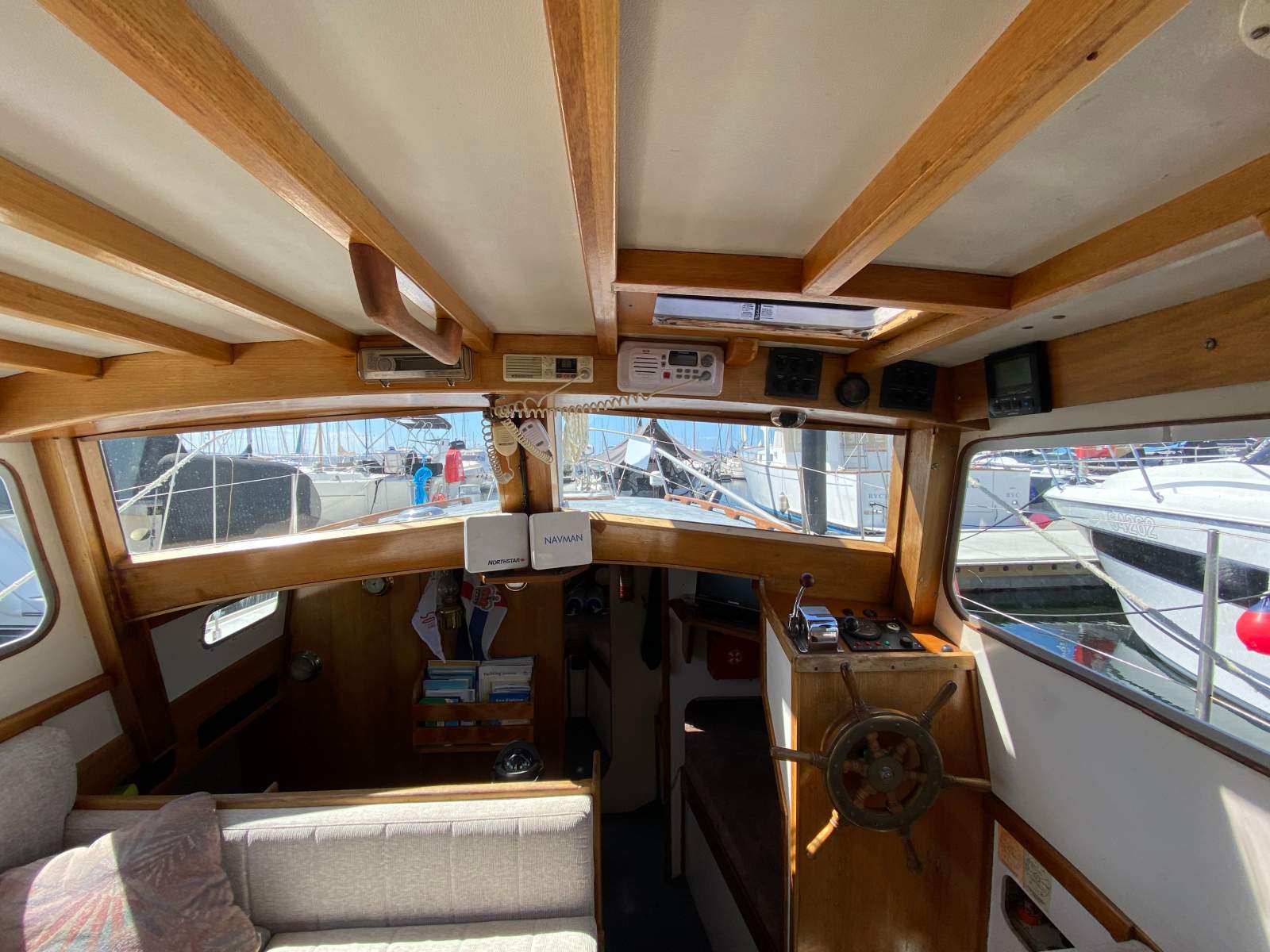 Roberts 30 Motorsailer Vanessa