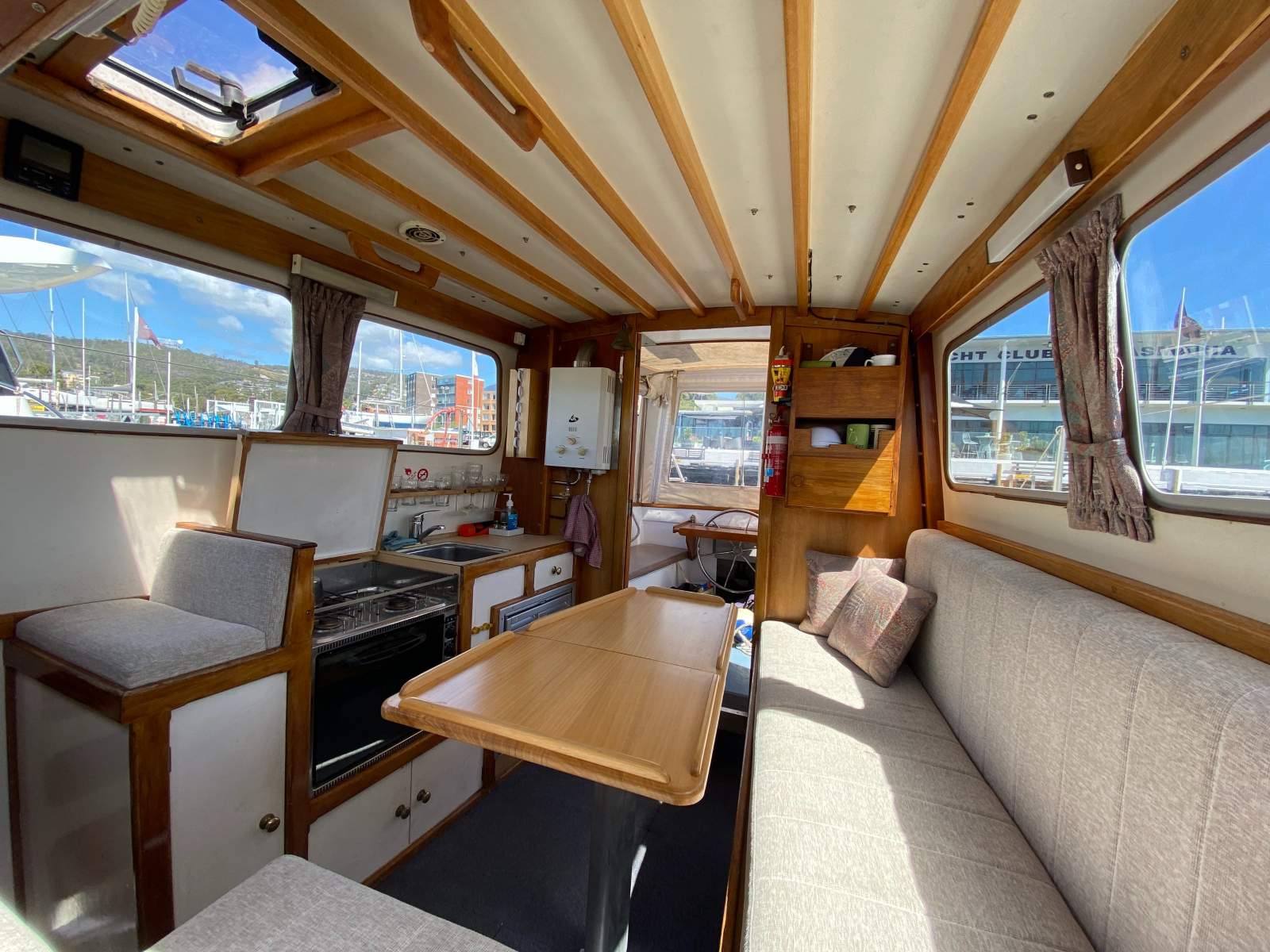 Roberts 30 Motorsailer Vanessa