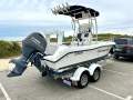 Seaswirl 1851 Center Console