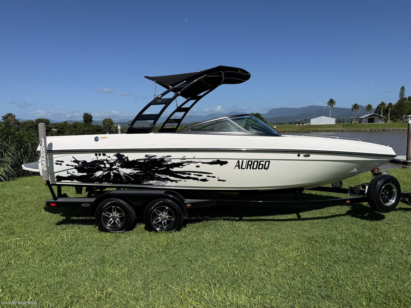 Moomba Mobius LSV