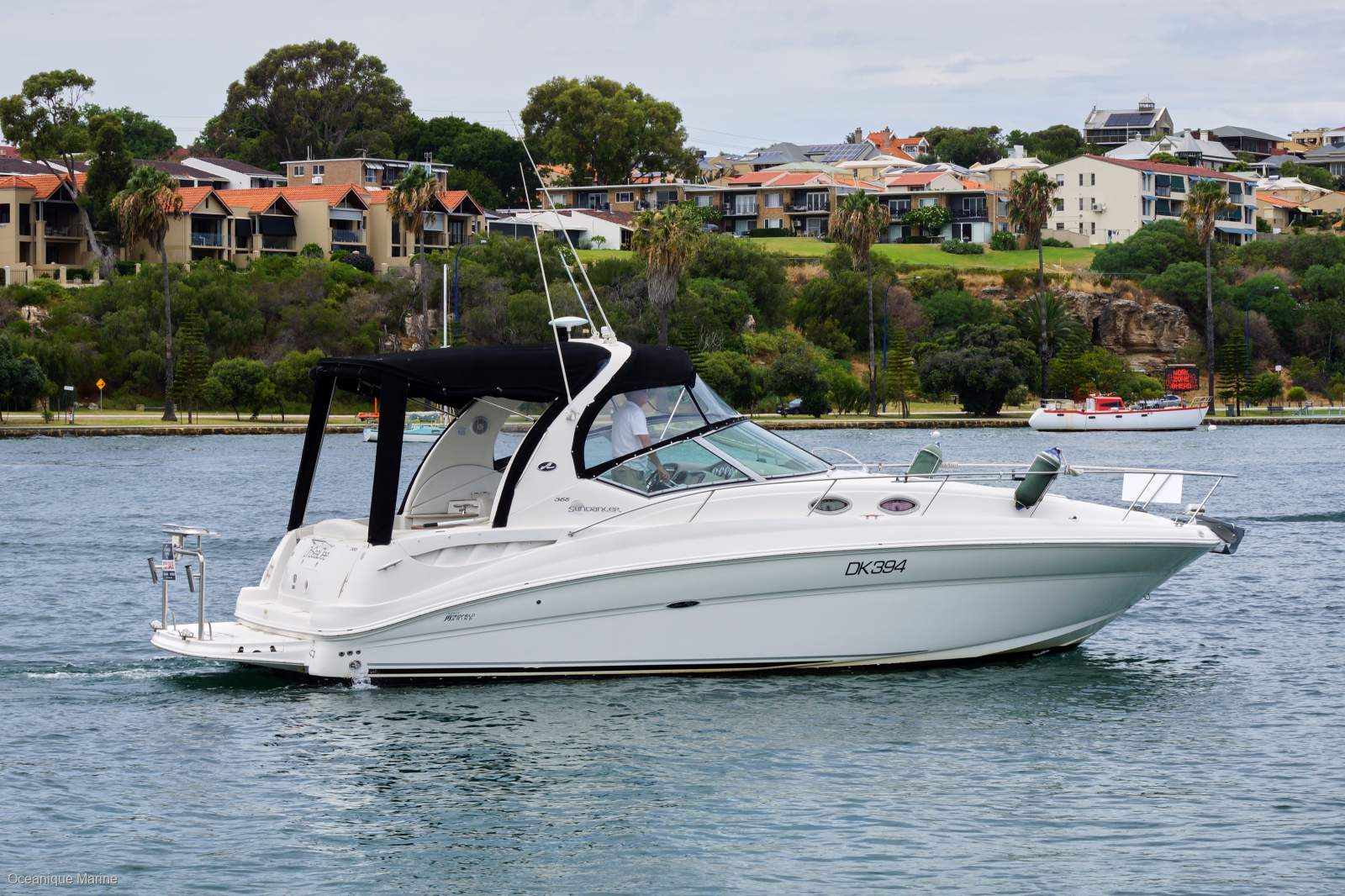 Sea Ray 355 Sundancer Shaftdrives with bow thruster!