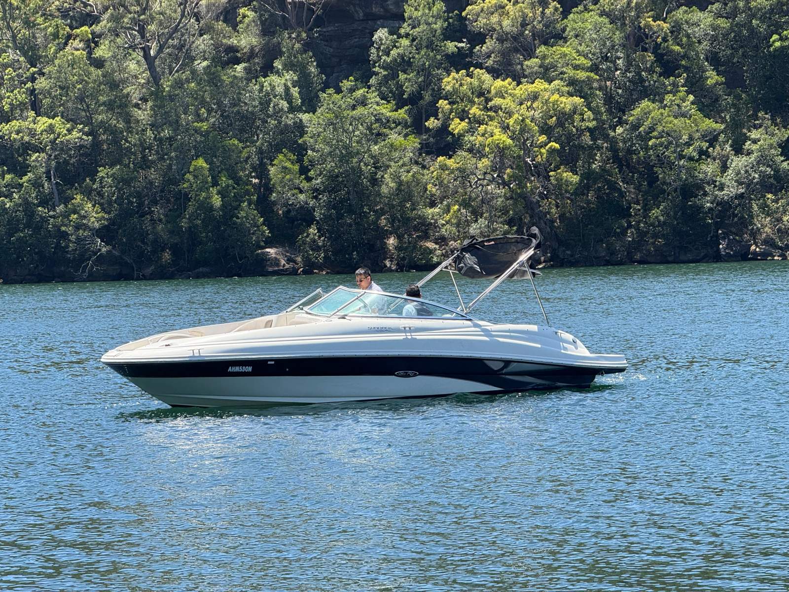 Sea Ray 220 Sundeck