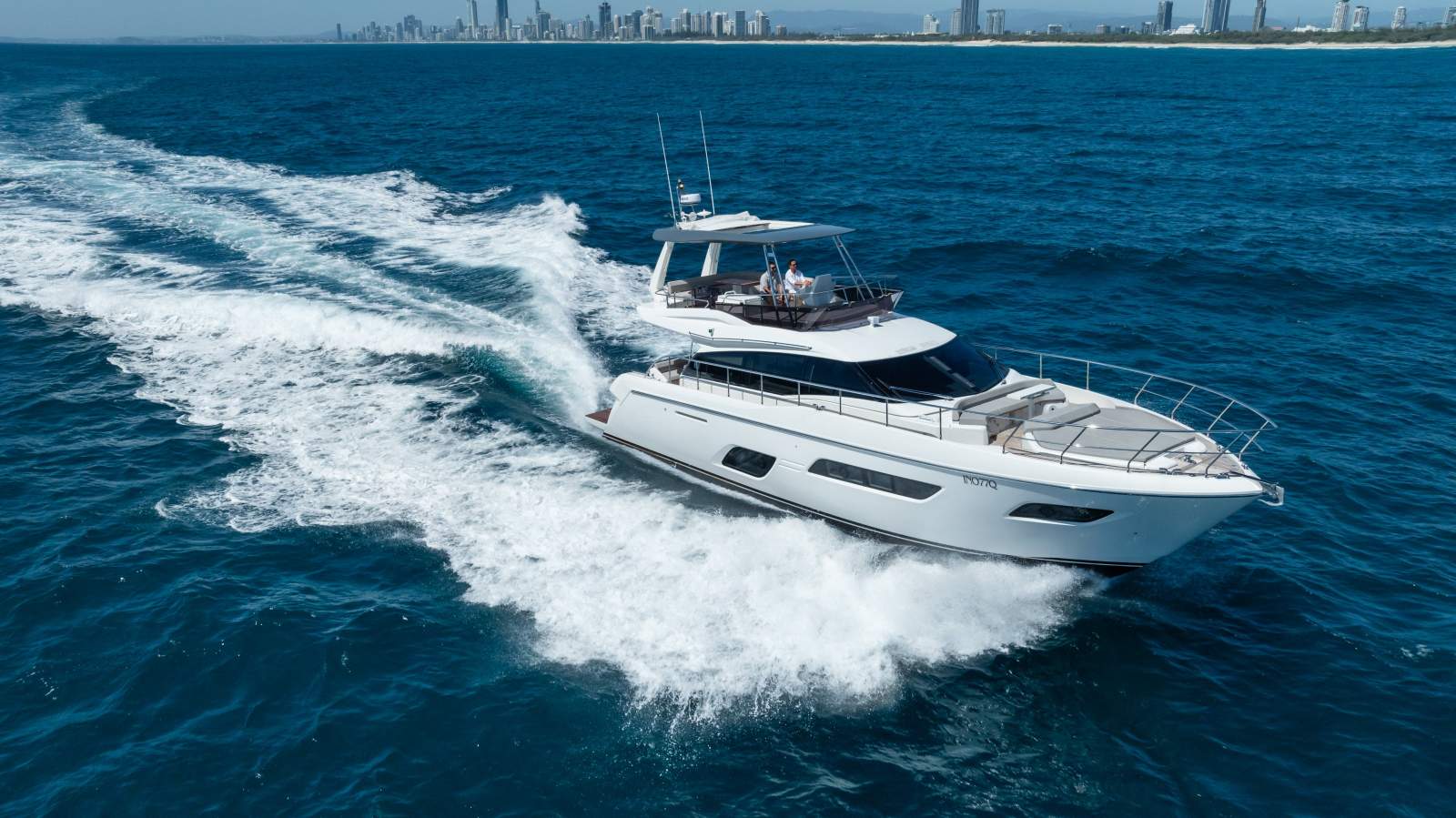 Ferretti 550