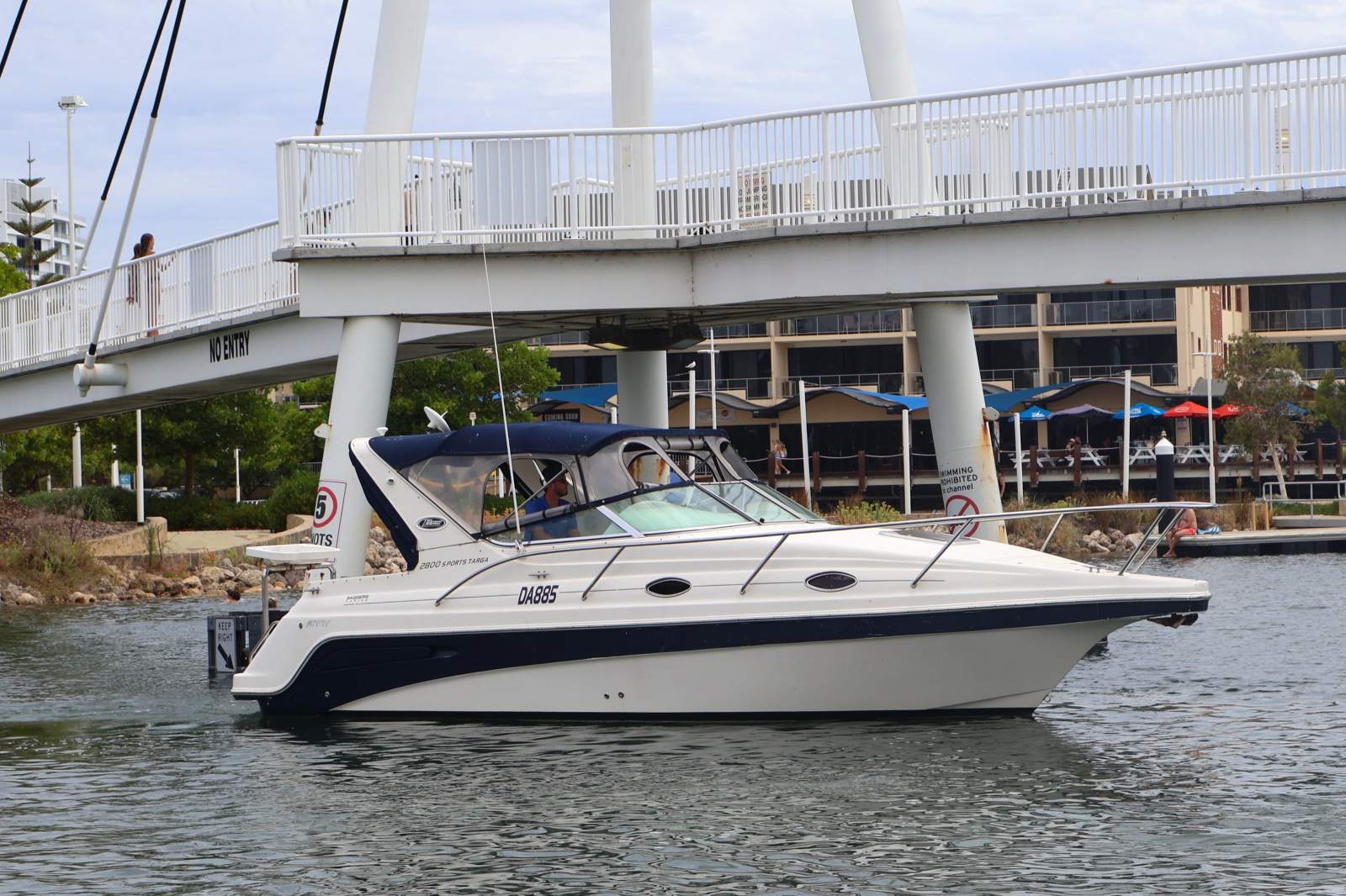 Venom 2800 Sports Cruiser