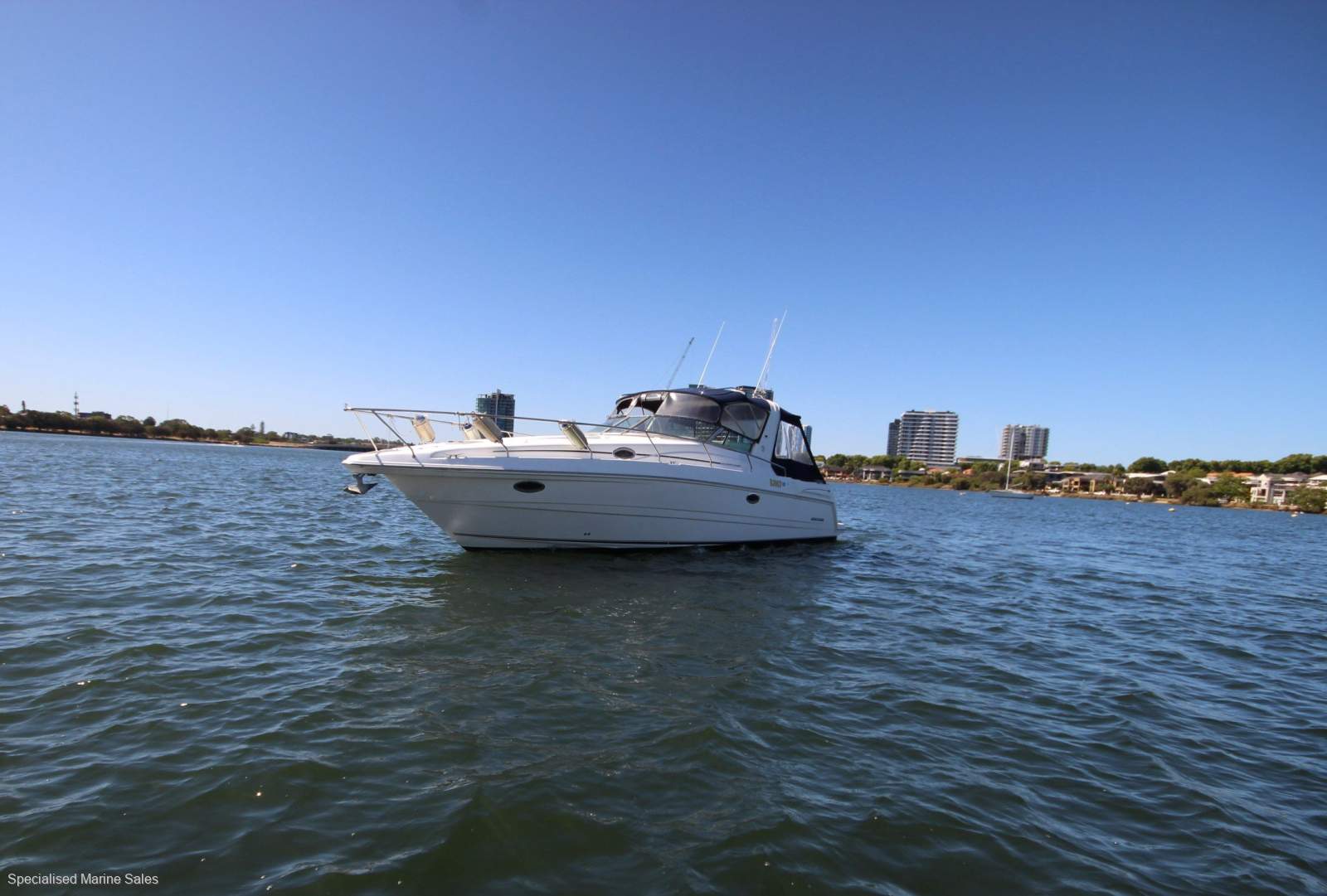 Mustang 3800 Sportcruiser *** ALL REASONABLE OFFERS PRESENTED ***