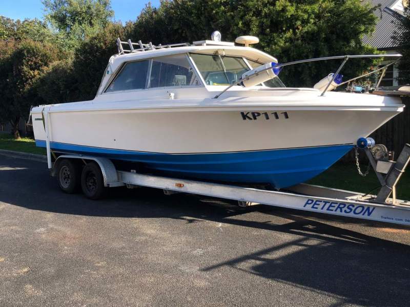 Caribbean 235 Crusader