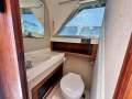 Bertram Caribbean 25 Flybridge "Cruiser version with Toilet Cubicle"