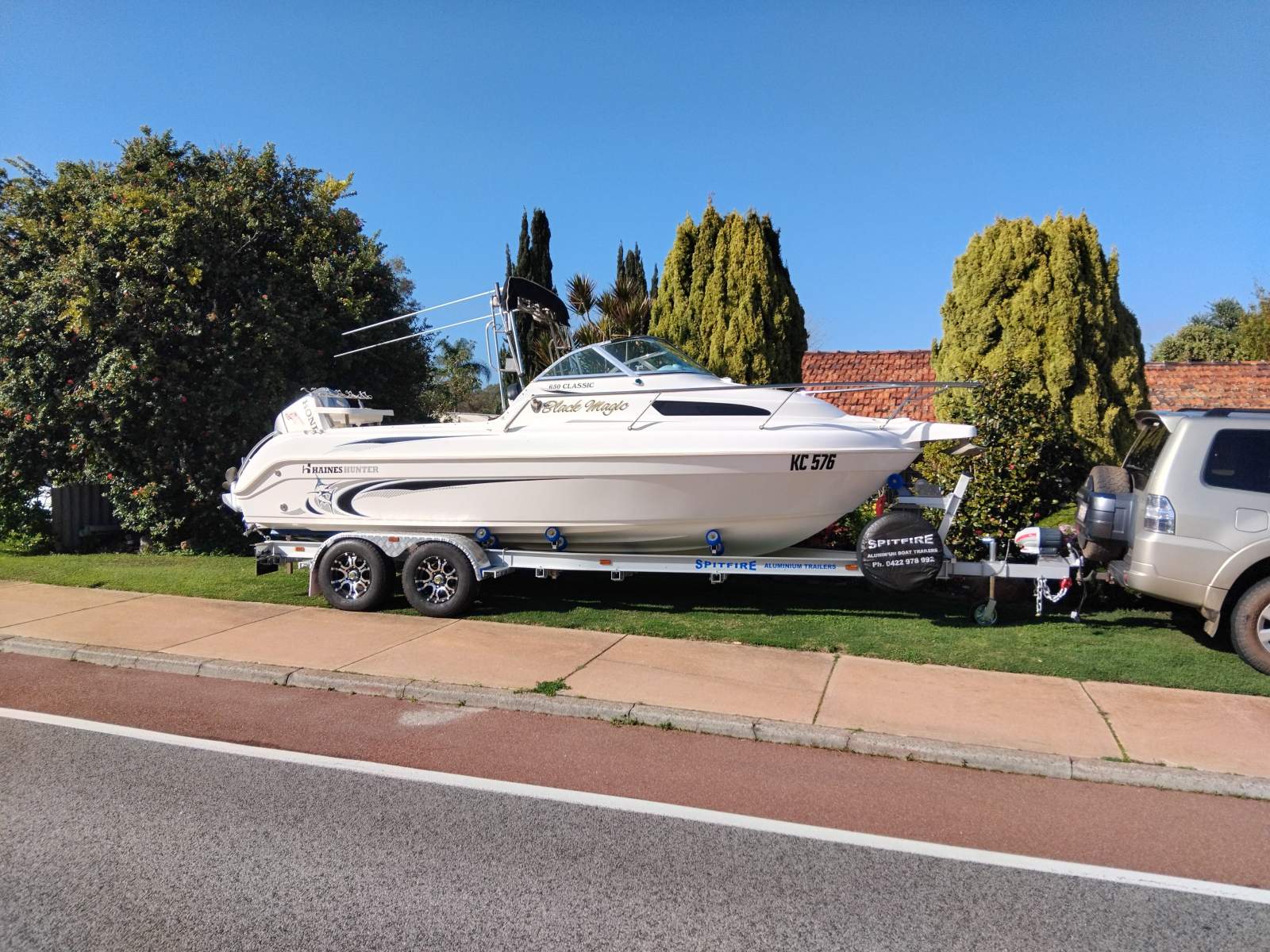 Haines Hunter 650 Classic With new 3500kg Aluminium Trailer:Prior to re-registering in WA
