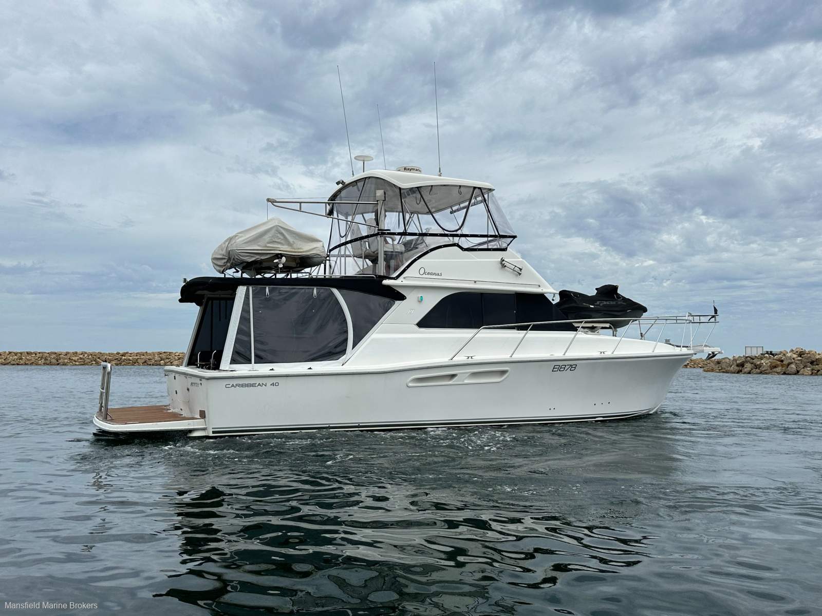 Caribbean 40 Flybridge Cruiser:BOW and Rear davit