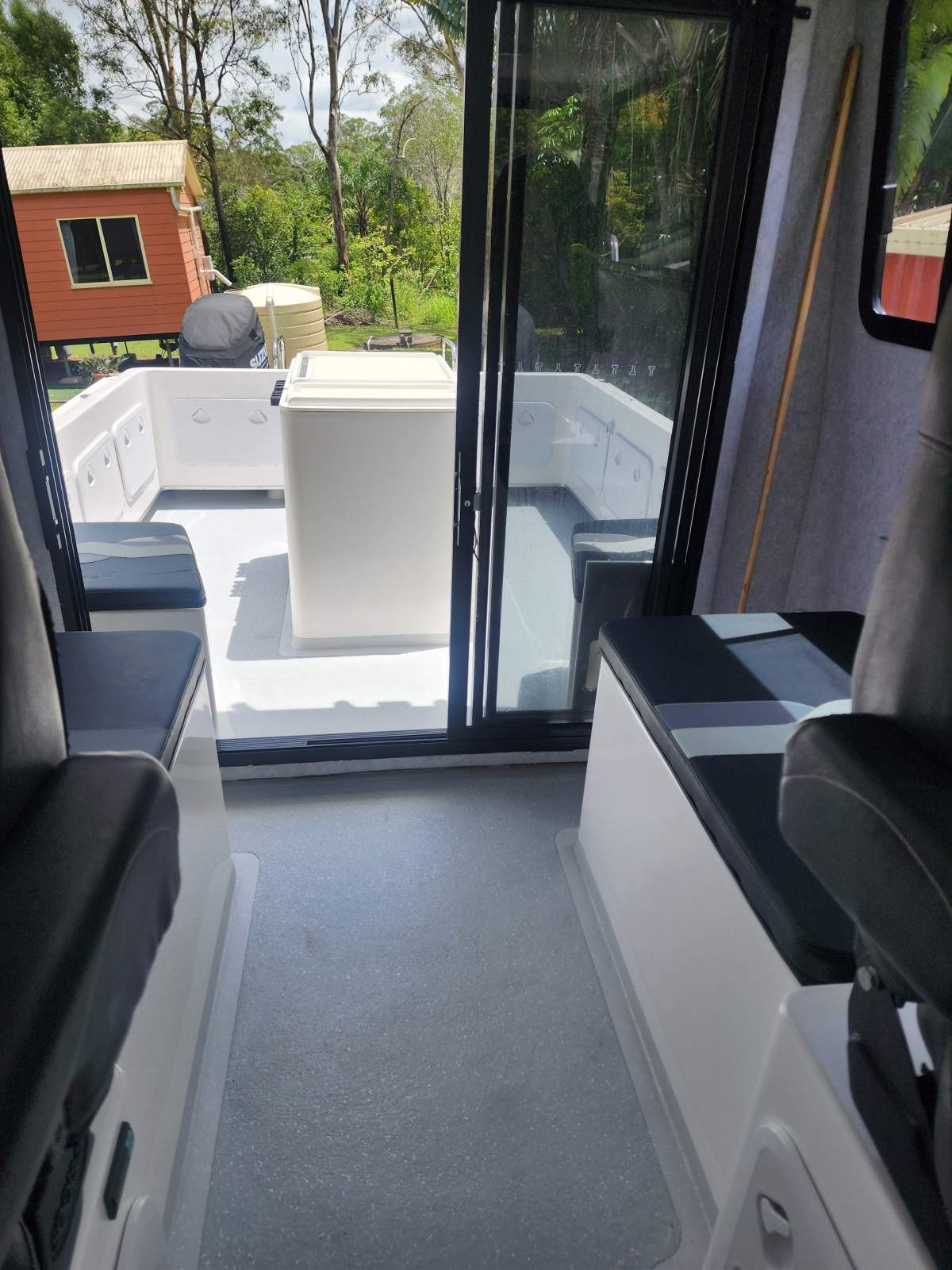 Kevlacat 3000 Express Cruiser