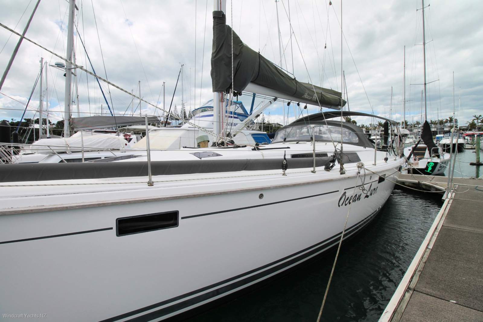 Hanse 415