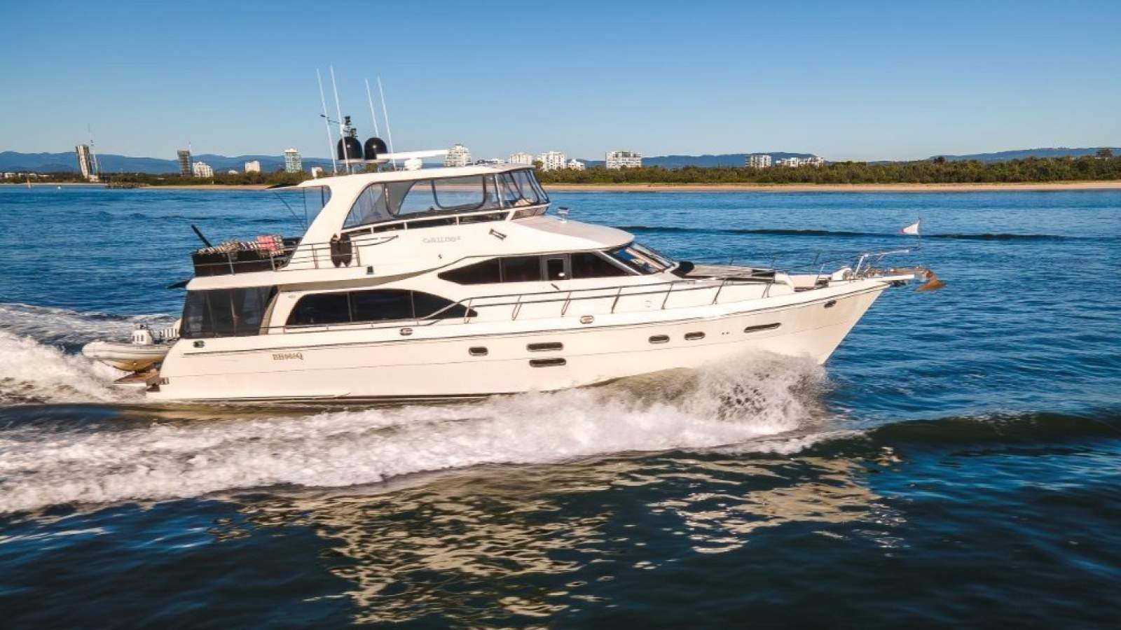 Hampton 680 Pilothouse