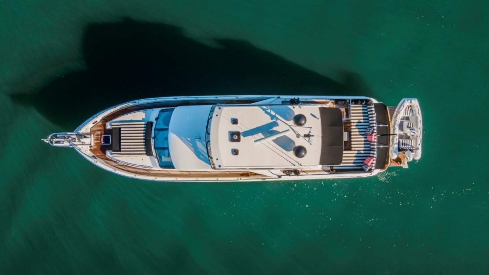 Hampton 680 Pilothouse