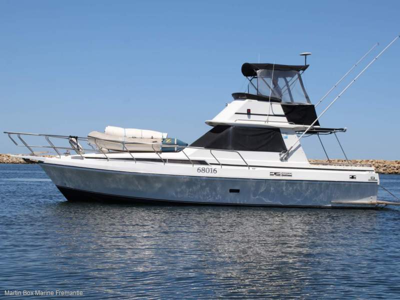 Thomascraft 35 Flybridge with Caterpillar Diesel Power