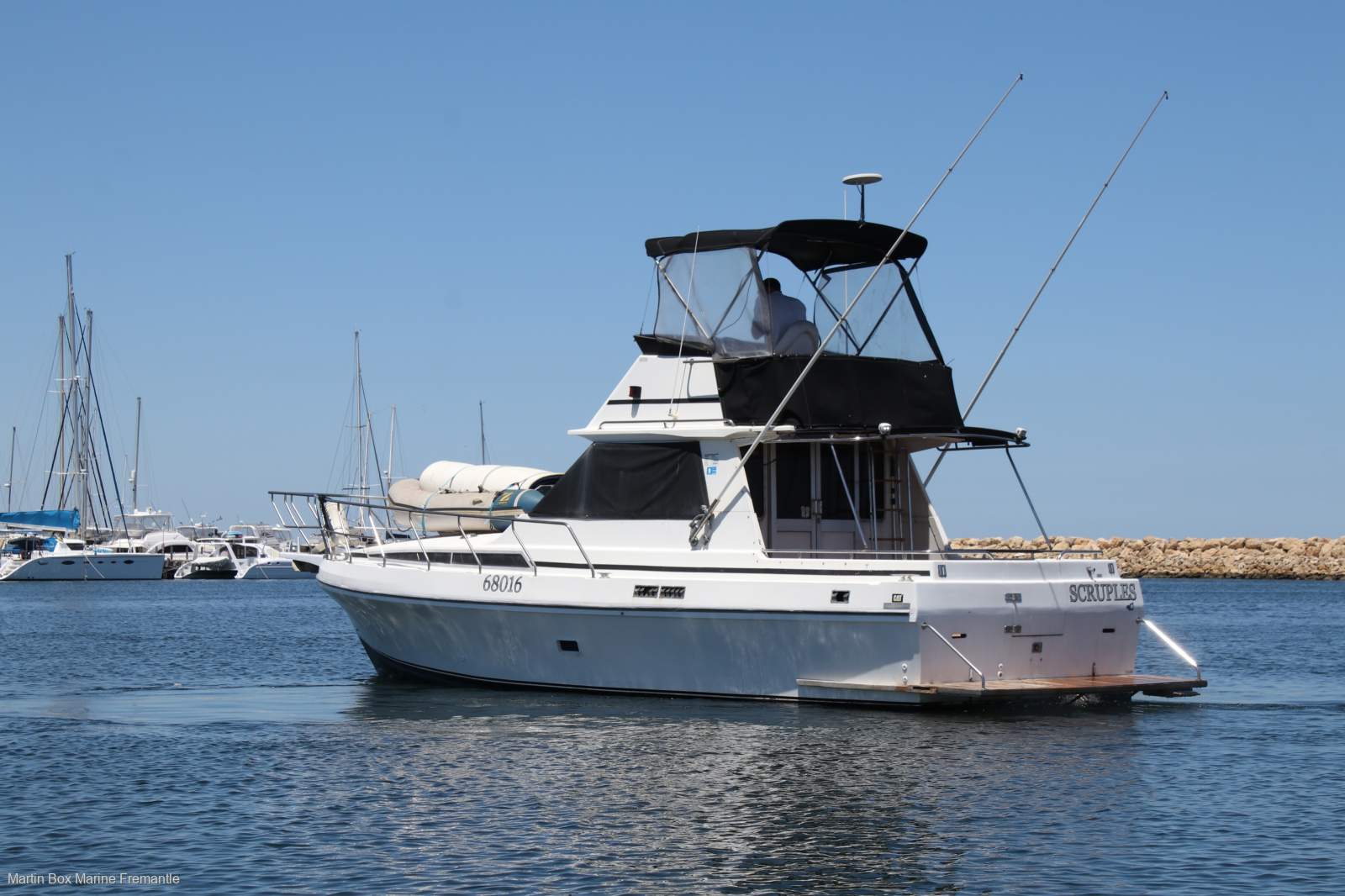 Thomascraft 35 Flybridge with Caterpillar Diesel Power