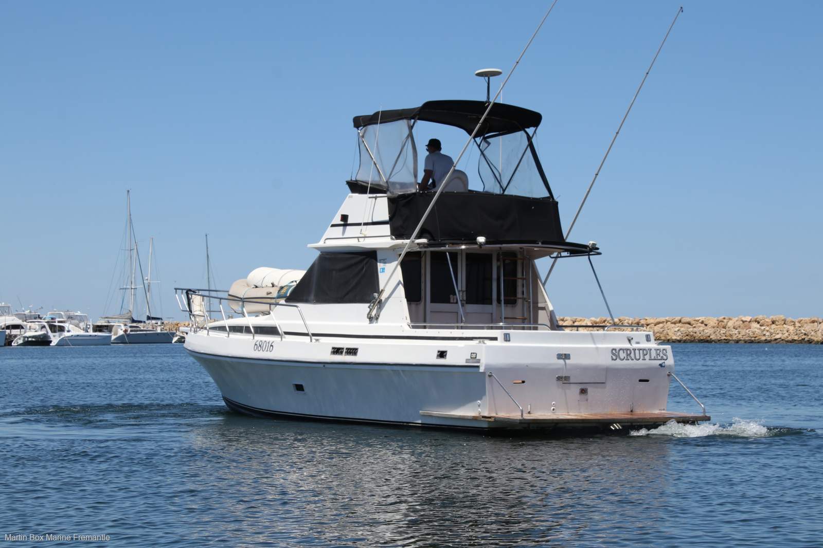 Thomascraft 35 Flybridge with Caterpillar Diesel Power