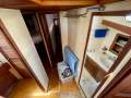 Roberts Wave Runner 44