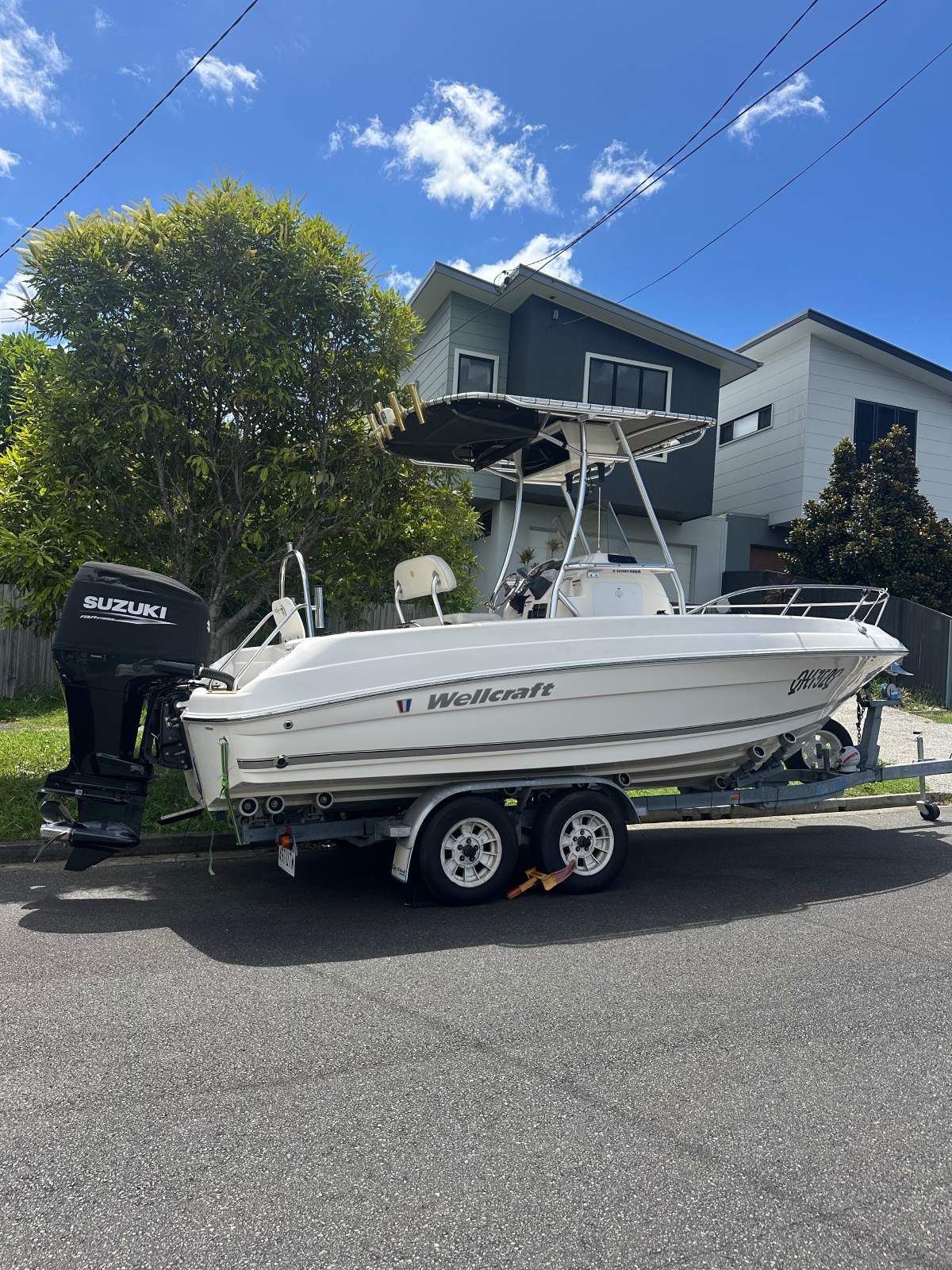 Wellcraft 212 Fisherman Centre console