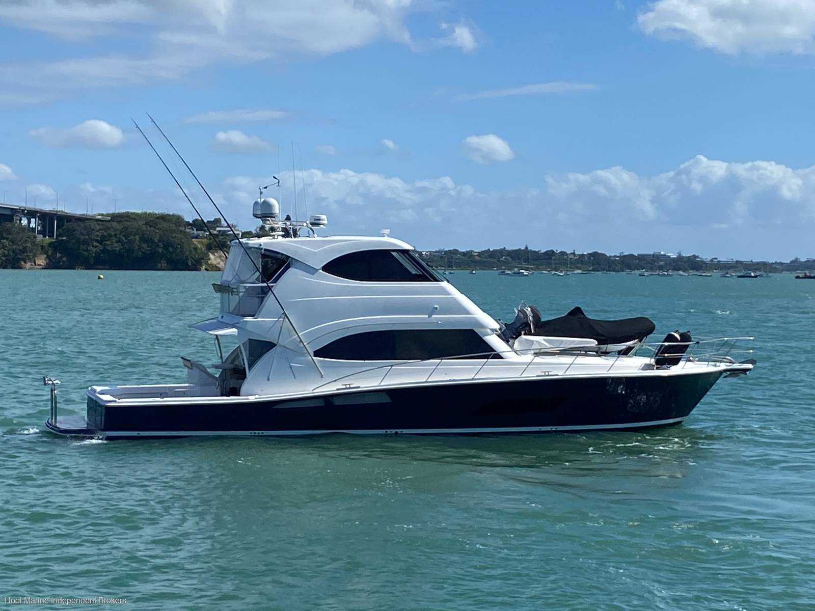 Riviera 63 Enclosed Flybridge
