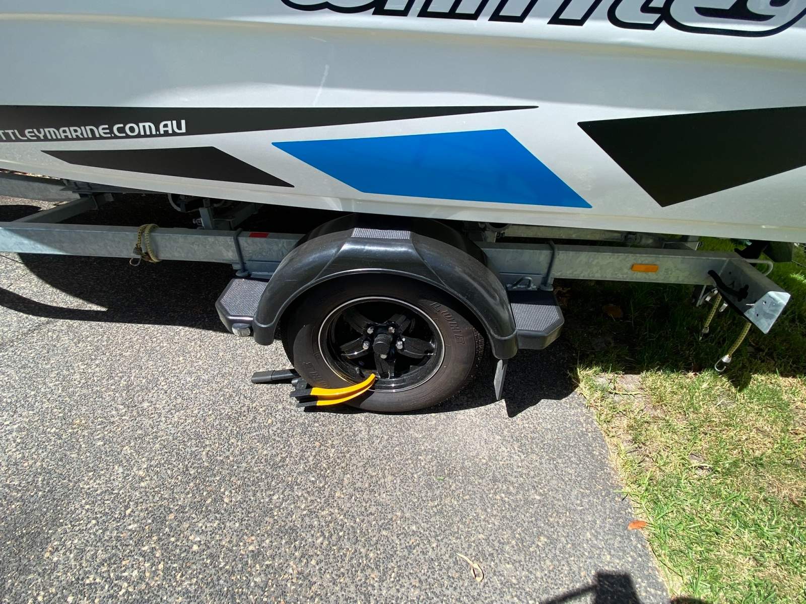  Whittley FF1650 Boat Brokers of Tasmania