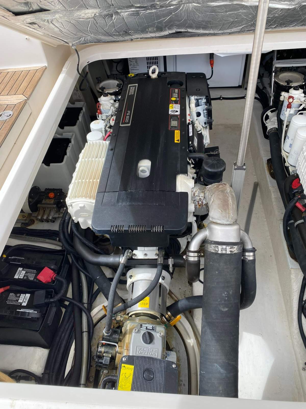 ARGO Riviera 43 Offshore Express Boat Brokers of Tasmania
