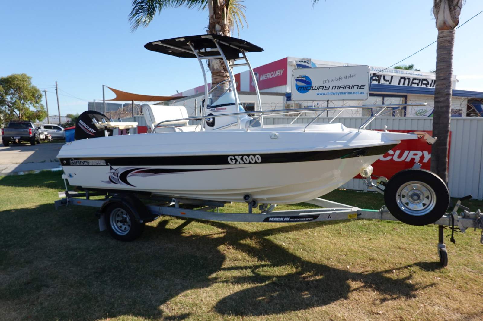 Haines Hunter 525 Prowler Centre Console