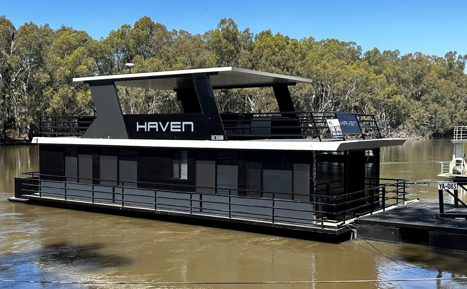 HAVEN. Stunning Two Decked, Four bed, Houseboat.