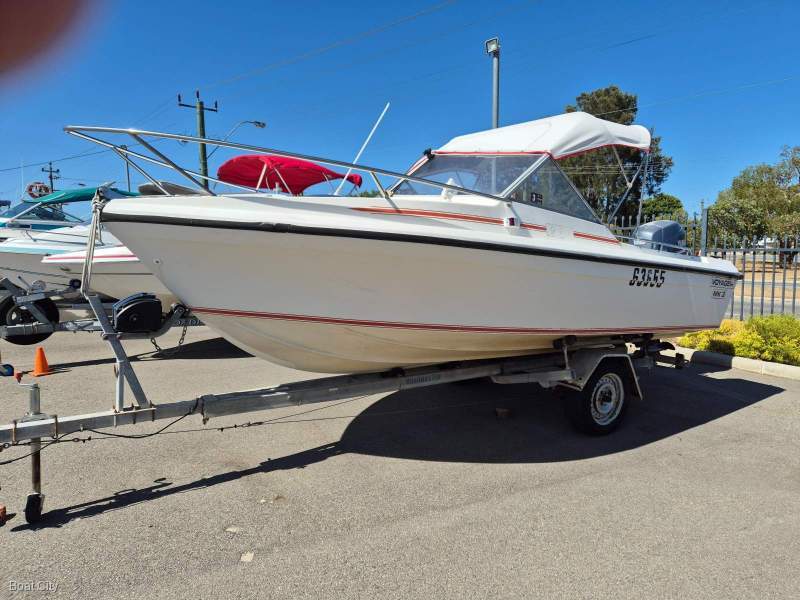 Voyager MK 3 LTD Cuddy