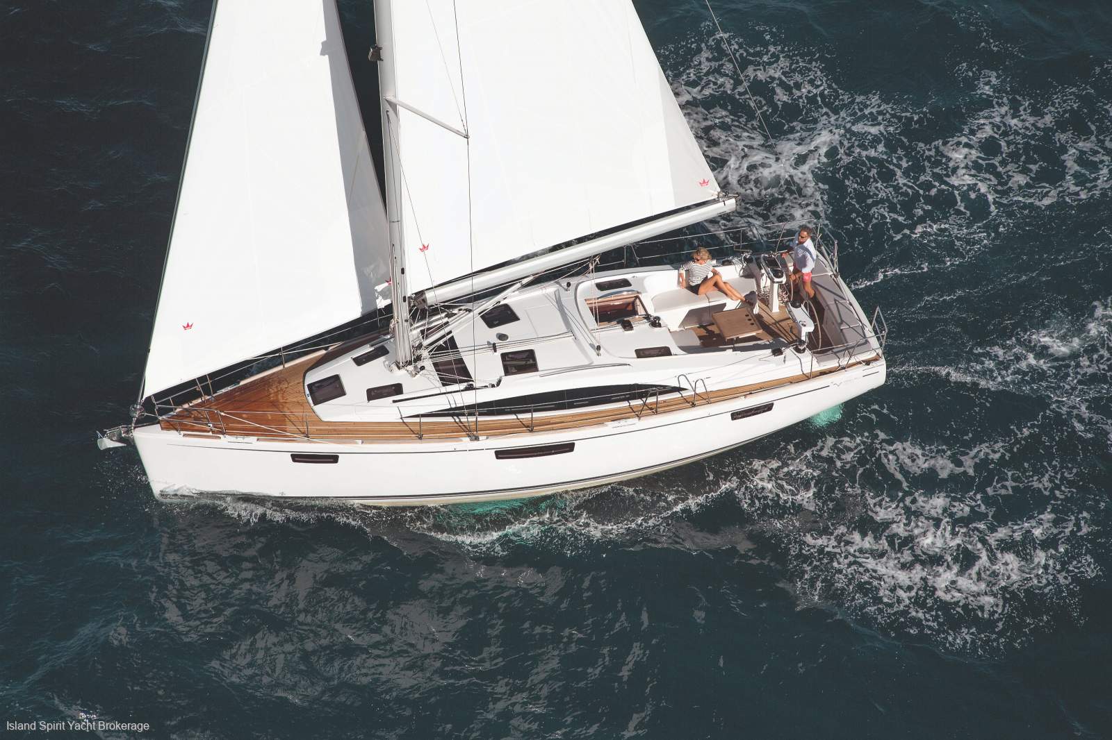 Bavaria Vision 42 ready to ship