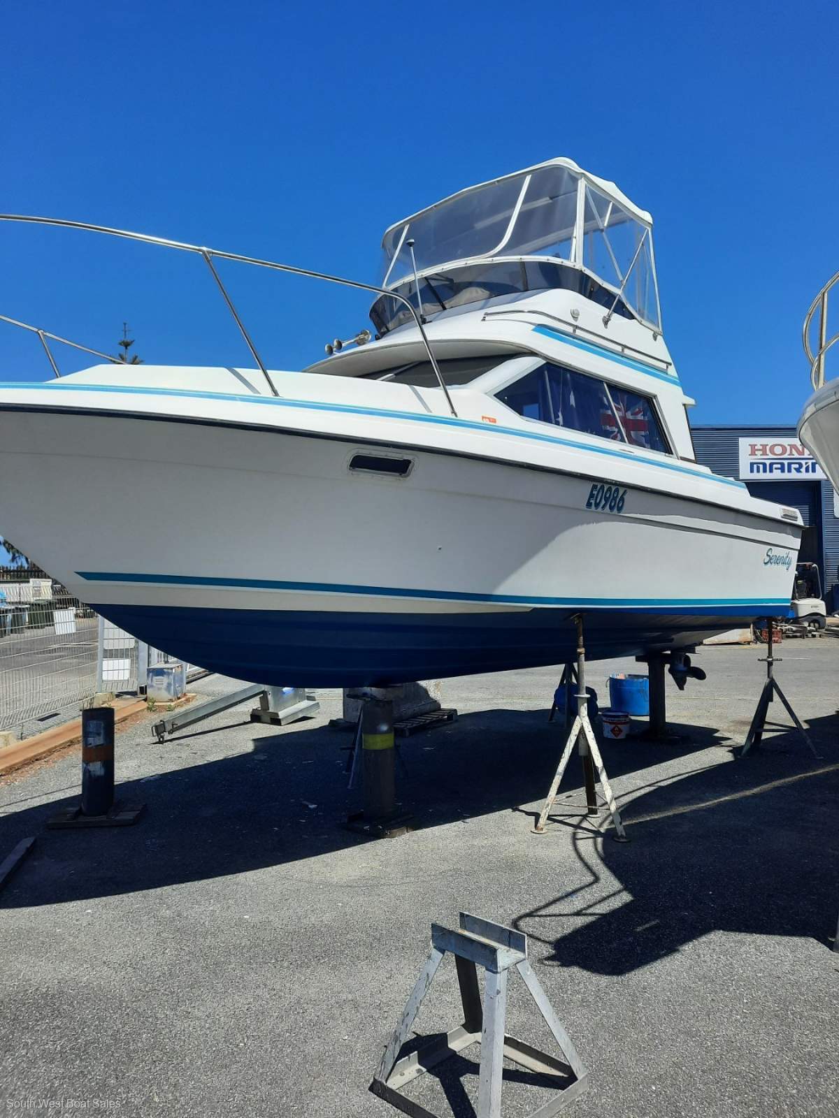 Bayliner 2556 Ciera Command Bridge