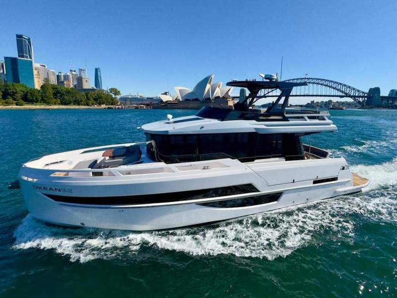 Okean 52