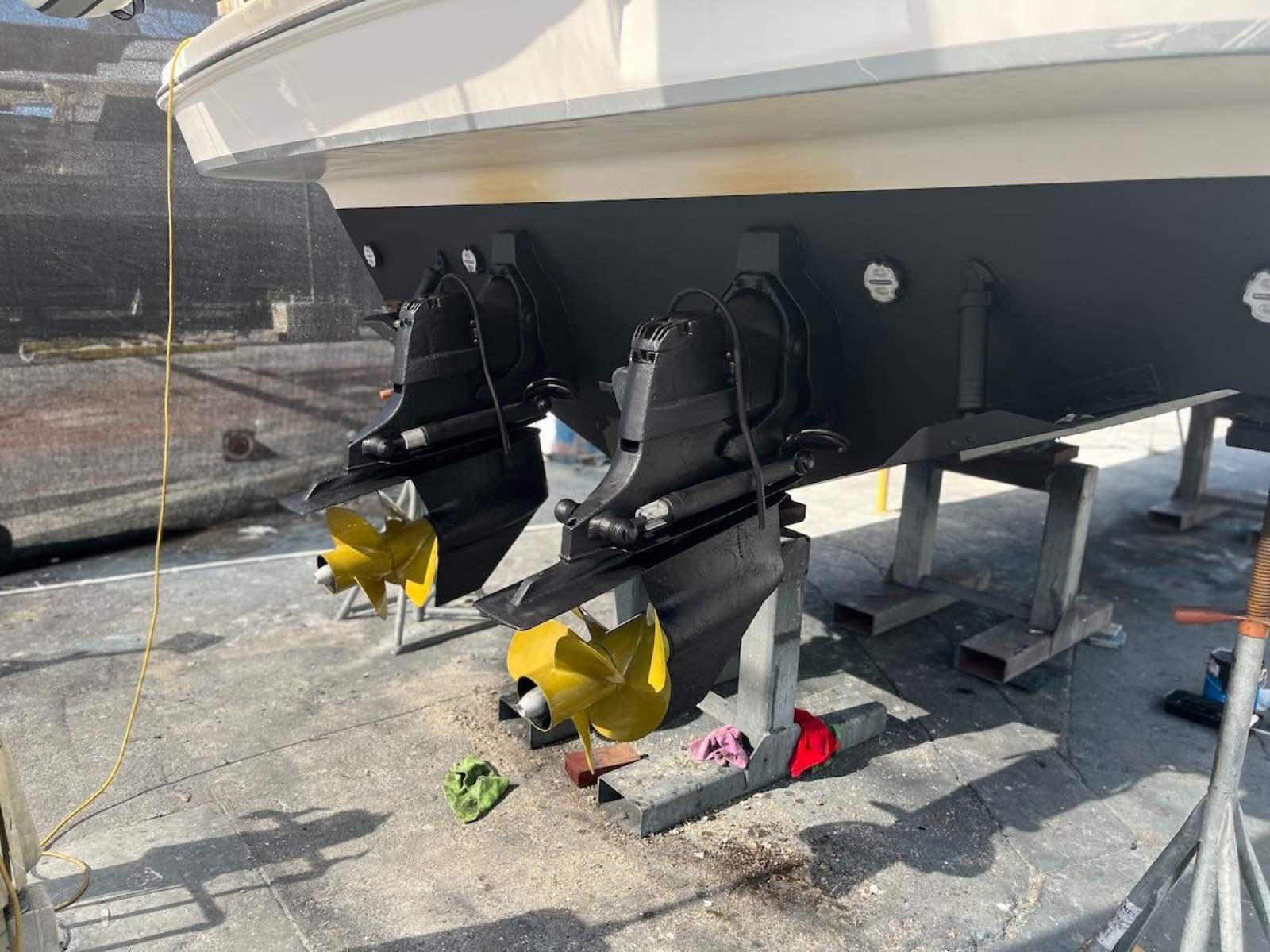 Riviera M400 Sports Cruiser