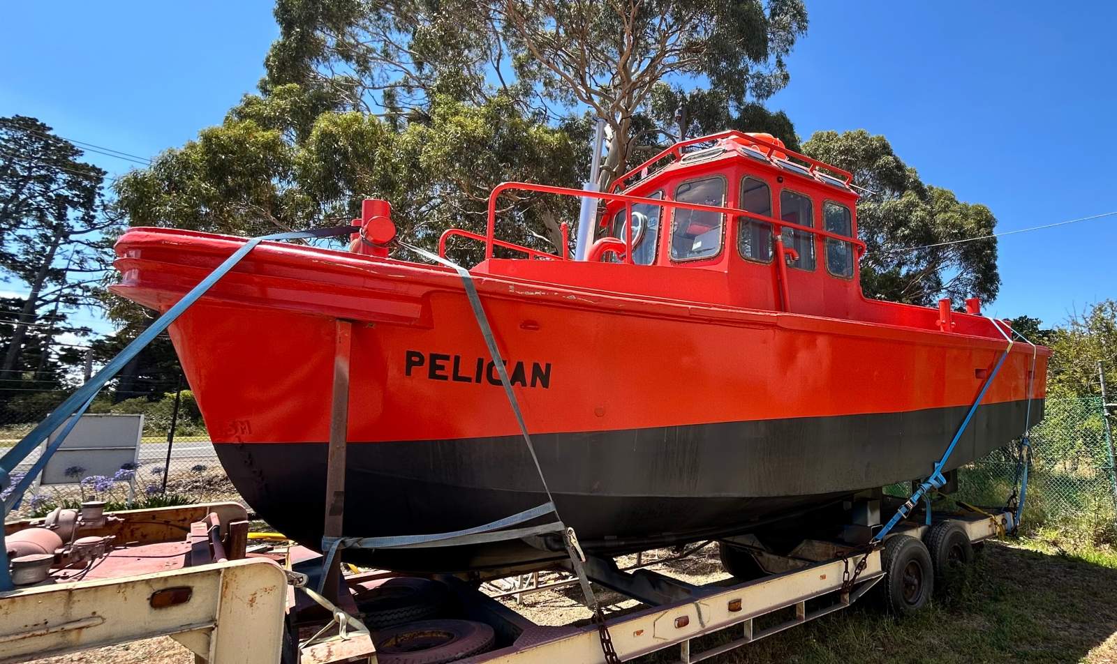 Custom line boat or tug