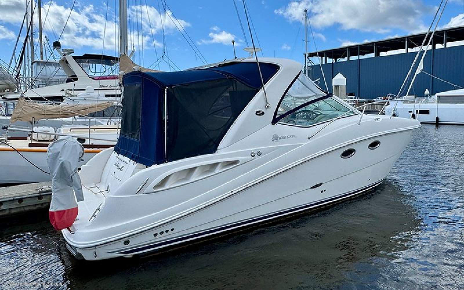 Sea Ray 325 Sundancer
