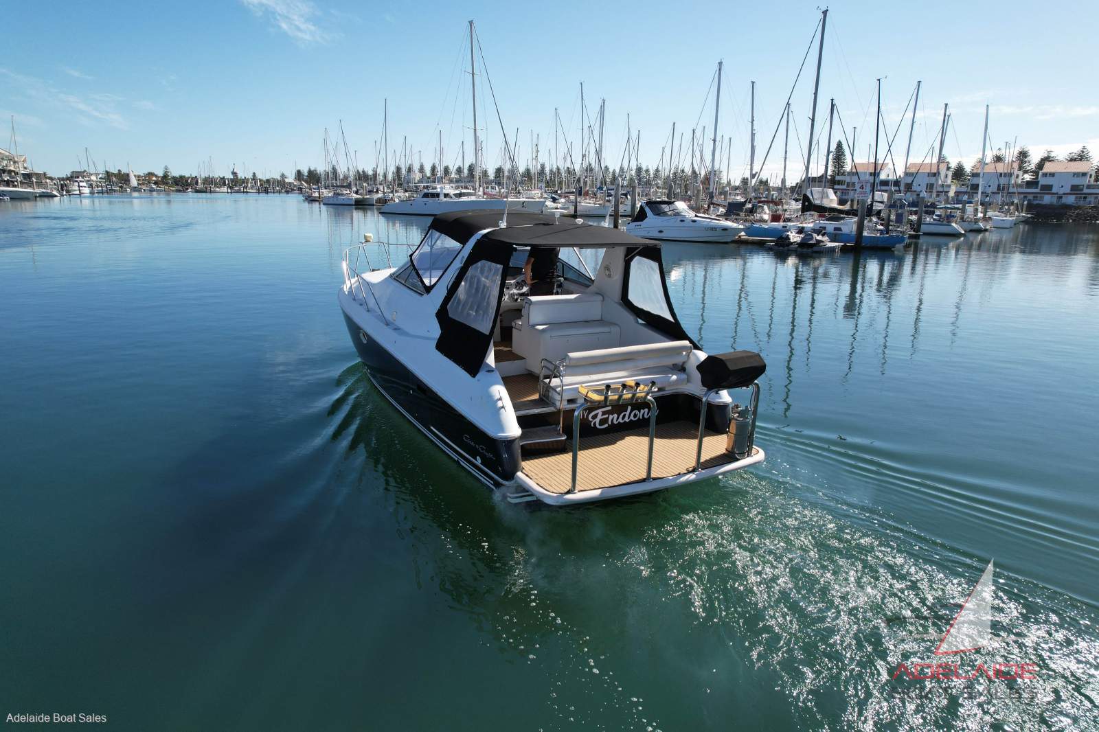 Chris Craft 3400 Sports Cruiser