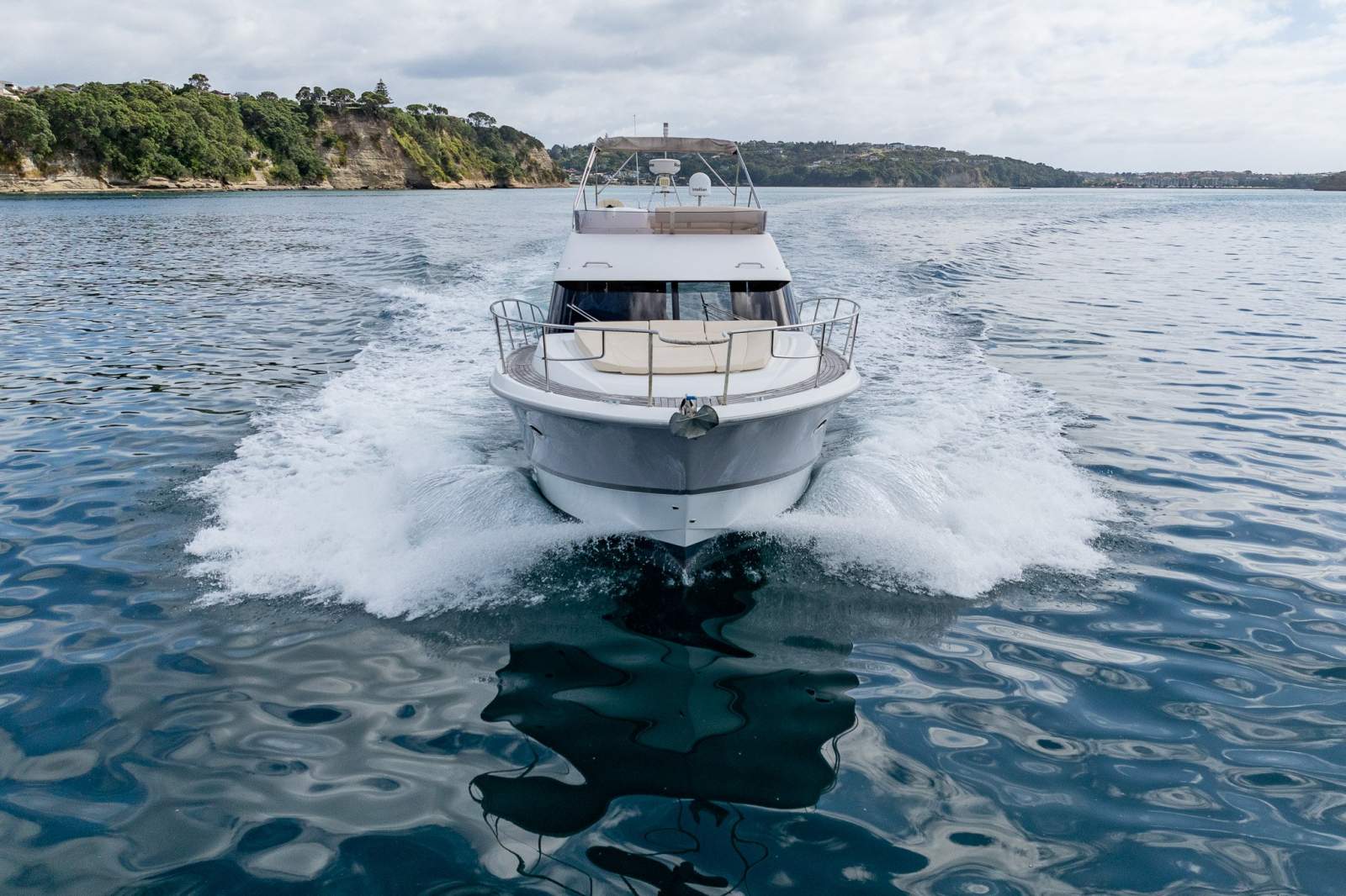 Beneteau Antares 42